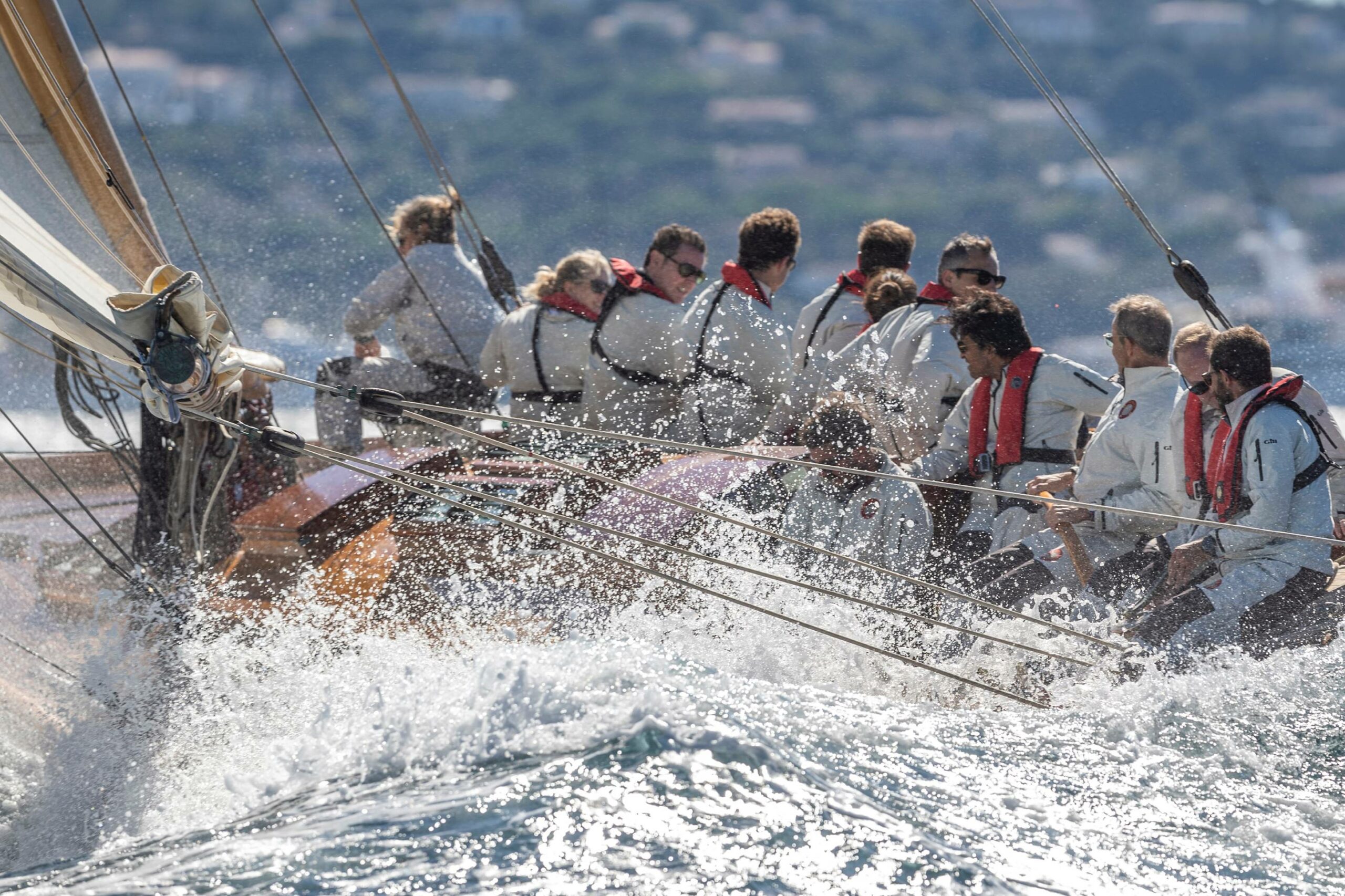 Voiles de Saint-Tropez : le golfe couleur Mistral !